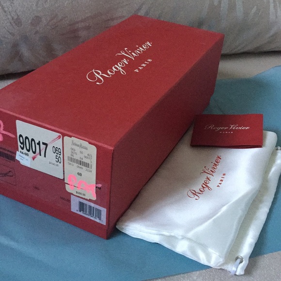 Roger Vivier Gommette Patent Ballerine Flats 6/ 36 - Picture 8 of 8